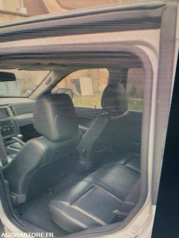 Jeep Cherokee - 242 000 KMS - 2008 - Mobil SUV: gambar 5 Jeep Cherokee - 242 000 KMS - 2008 - Mobil SUV: gambar 5