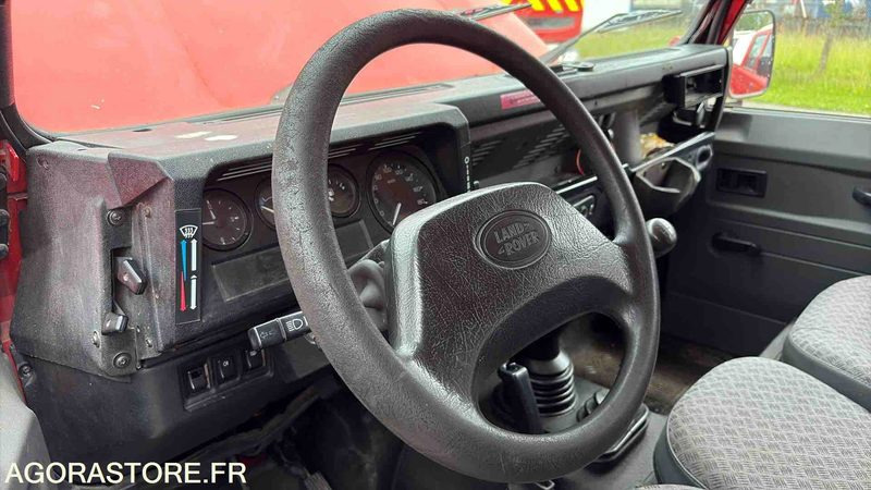 LAND ROVER DÉFENDER 110 - 67 933 Kms - 1999 - 8419 WM 74 - Mobil SUV: gambar 5 LAND ROVER DÉFENDER 110 - 67 933 Kms - 1999 - 8419 WM 74 - Mobil SUV: gambar 5
