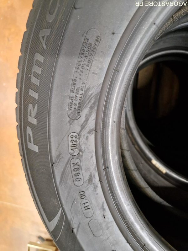 Lot de 12 pneus Michelin 215/65R16 102H - Ban: gambar 4 Lot de 12 pneus Michelin 215/65R16 102H - Ban: gambar 4