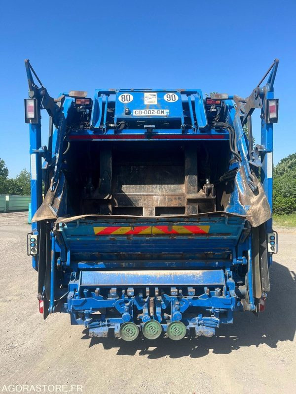 MAN 26T/BOM - CD002DM - 2012 / 518 646 KM - Truk sampah: gambar 5 MAN 26T/BOM - CD002DM - 2012 / 518 646 KM - Truk sampah: gambar 5