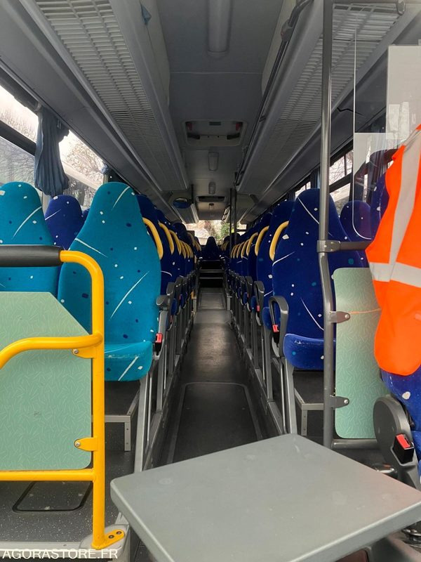 MERCEDES INTOURO 13m N°093371 - Bus sekolah: gambar 5 MERCEDES INTOURO 13m N°093371 - Bus sekolah: gambar 5