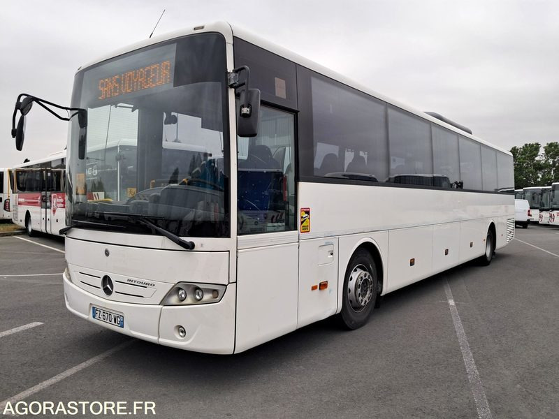 MERCEDES INTOURO N°083294 - Bus sekolah: gambar 3 MERCEDES INTOURO N°083294 - Bus sekolah: gambar 3