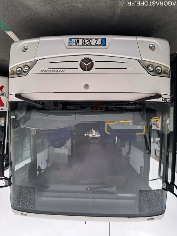 MERCEDES INTOURO N°083383 - Bus sekolah: gambar 1 MERCEDES INTOURO N°083383 - Bus sekolah: gambar 1
