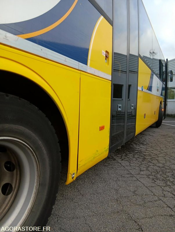 MERCEDES INTOURO N°093086 - Bus sekolah: gambar 5 MERCEDES INTOURO N°093086 - Bus sekolah: gambar 5