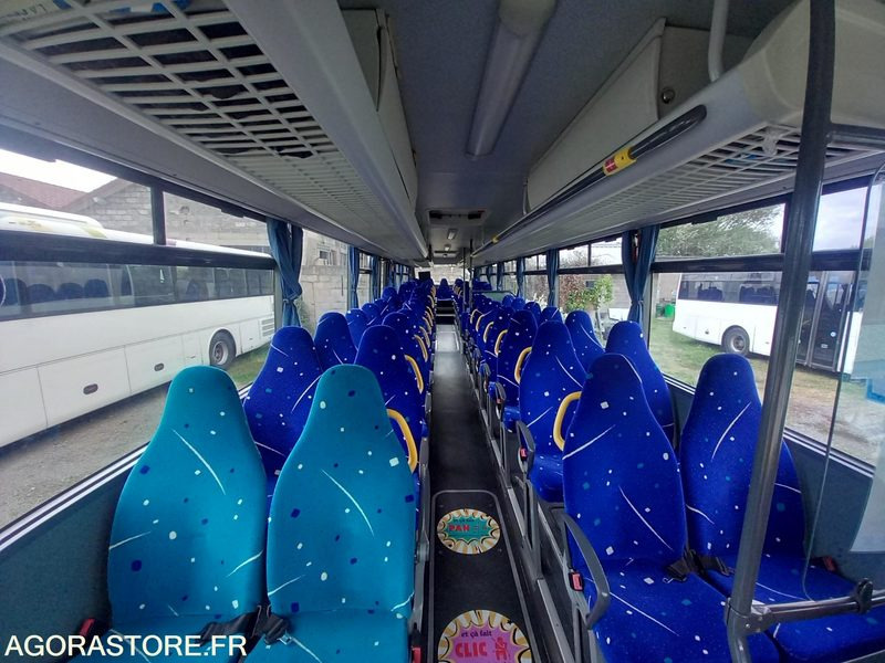 MERCEDES INTOURO N°093129 - Bus sekolah: gambar 4 MERCEDES INTOURO N°093129 - Bus sekolah: gambar 4