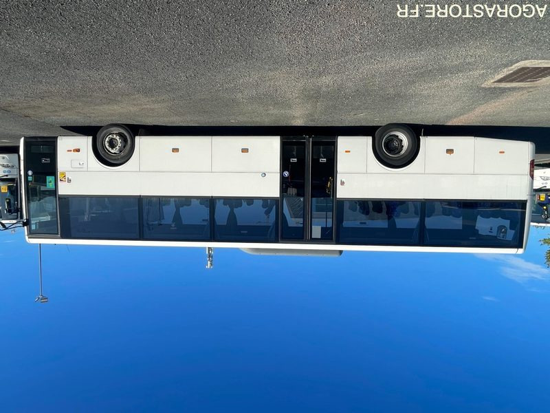 MERCEDES INTOURO N°093301 - Bus mini, Van penumpang: gambar 3 MERCEDES INTOURO N°093301 - Bus mini, Van penumpang: gambar 3