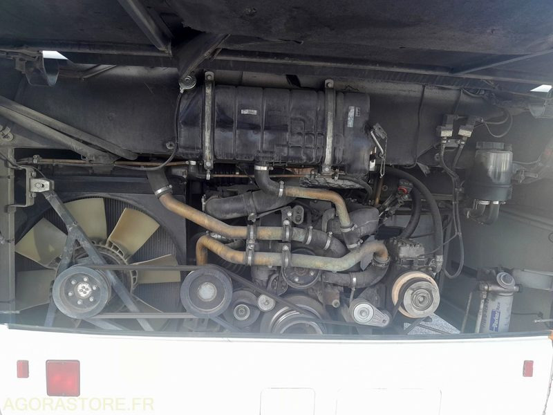 MERCEDES INTOURO N°095053 - Bus pariwisata: gambar 4 MERCEDES INTOURO N°095053 - Bus pariwisata: gambar 4
