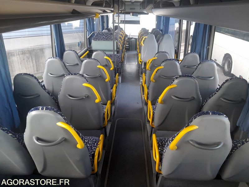 MERCEDES INTOURO N°095053 - Bus pariwisata: gambar 5 MERCEDES INTOURO N°095053 - Bus pariwisata: gambar 5
