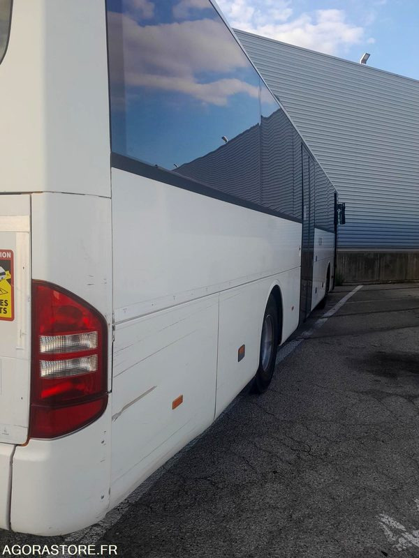 MERCEDES INTOURO N°095053 - Bus pariwisata: gambar 3 MERCEDES INTOURO N°095053 - Bus pariwisata: gambar 3