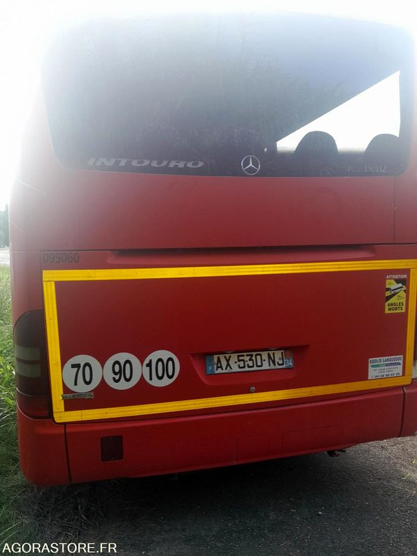 MERCEDES INTOURO N°095060 - Bus sekolah: gambar 4 MERCEDES INTOURO N°095060 - Bus sekolah: gambar 4