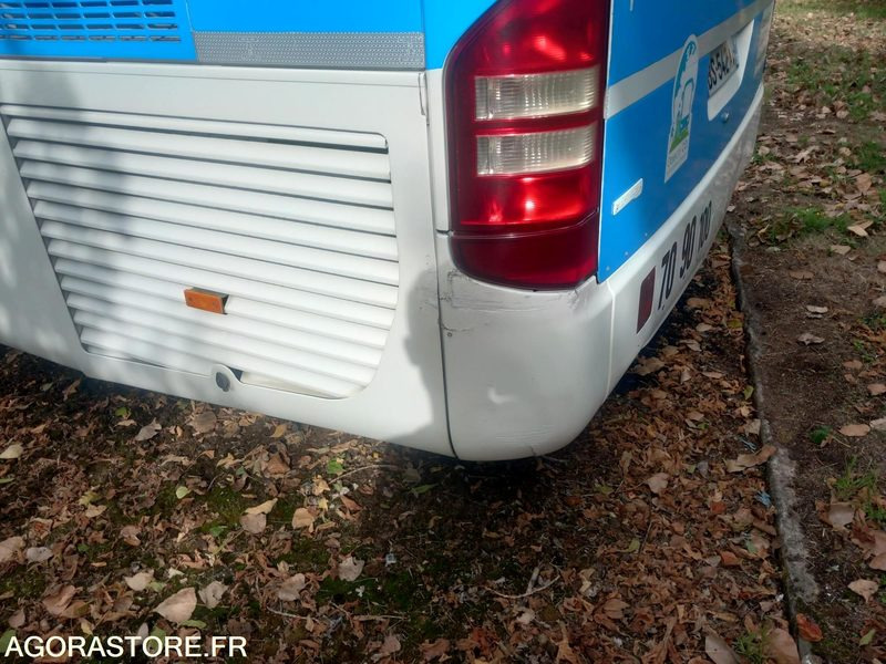 MERCEDES INTOURO N°111045 - Bus sekolah: gambar 3 MERCEDES INTOURO N°111045 - Bus sekolah: gambar 3