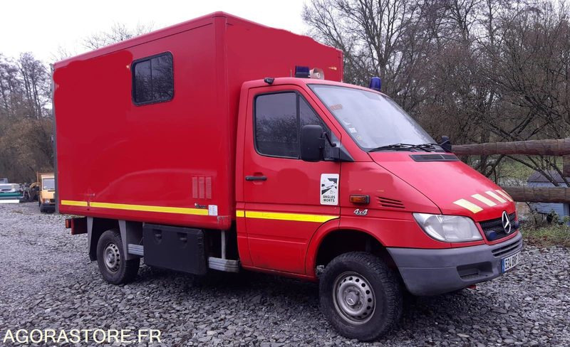MERCEDES-SPRINTER 4X4- 2007-19950KM - Van panel: gambar 2 MERCEDES-SPRINTER 4X4- 2007-19950KM - Van panel: gambar 2