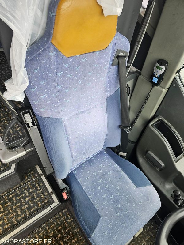 MERCEDES TOURISMO - 2012 - 909550KM - CF553CP - Bus pariwisata: gambar 5 MERCEDES TOURISMO - 2012 - 909550KM - CF553CP - Bus pariwisata: gambar 5