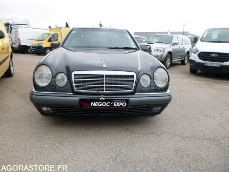 MERCEDES classe E 420 v8 W210 - 1996 - immatriculation espagnole vente pour pro - Mobil: gambar 3 MERCEDES classe E 420 v8 W210 - 1996 - immatriculation espagnole vente pour pro - Mobil: gambar 3