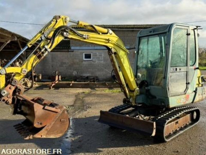 MINI-PELLE - YANMAR B25 V - 2,7 Tonnes - 2000 - 8471H - Ekskavator: gambar 2 MINI-PELLE - YANMAR B25 V - 2,7 Tonnes - 2000 - 8471H - Ekskavator: gambar 2
