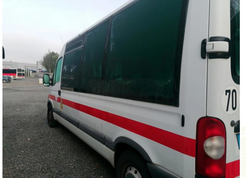 MINIBUS-RENAULT-MASTER-94740 (3102) MEC 2010/356076 KM- BA988TZ - Bus mini, Van penumpang: gambar 3 MINIBUS-RENAULT-MASTER-94740 (3102) MEC 2010/356076 KM- BA988TZ - Bus mini, Van penumpang: gambar 3