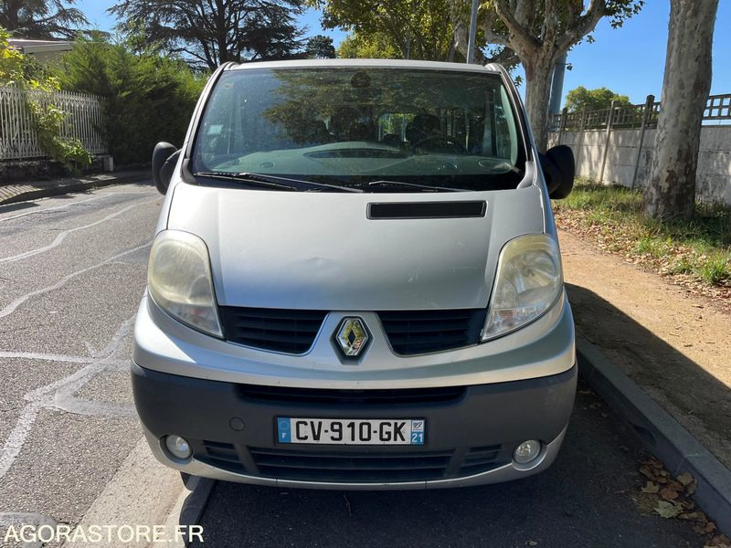 MINIBUS VL - 9 PLACES - TRAFIC - L2 H1 - 115 CH - CLIM- 165200 KMS - ATTELAGE - Bus mini, Van penumpang: gambar 2 MINIBUS VL - 9 PLACES - TRAFIC - L2 H1 - 115 CH - CLIM- 165200 KMS - ATTELAGE - Bus mini, Van penumpang: gambar 2