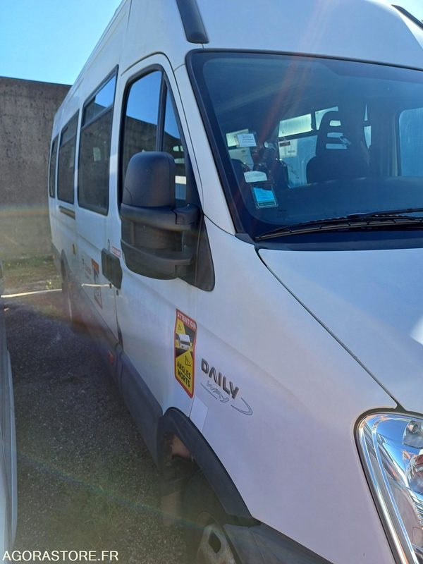 MINICAR DAILY - N°19937 - MEC 2010 -258009KM BC-123-ZB - Bus mini, Van penumpang: gambar 3 MINICAR DAILY - N°19937 - MEC 2010 -258009KM BC-123-ZB - Bus mini, Van penumpang: gambar 3