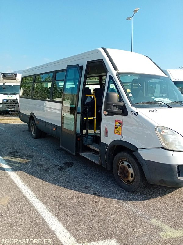 MINICARS IVECO DAILY N°12446 MEC 2011 131000KM BZ-530-NV - Bus mini, Van penumpang: gambar 4 MINICARS IVECO DAILY N°12446 MEC 2011 131000KM BZ-530-NV - Bus mini, Van penumpang: gambar 4