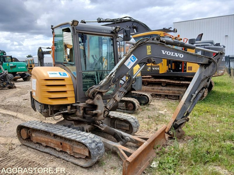 MINIPELLE VOLVO EC 35 C - 2015 / 5193 HEURES - Ekskavator mini: gambar 2 MINIPELLE VOLVO EC 35 C - 2015 / 5193 HEURES - Ekskavator mini: gambar 2