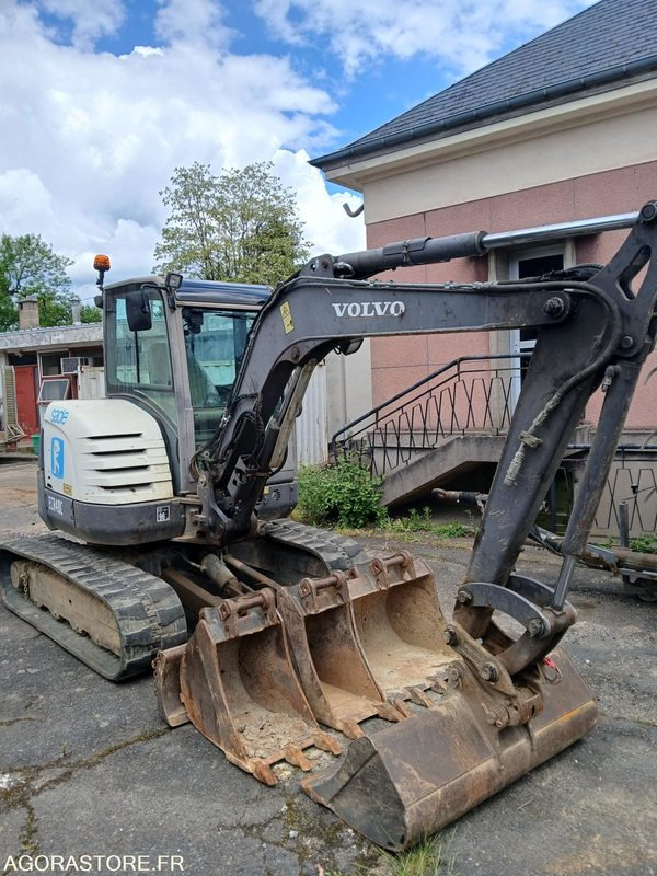 MINNI PELLE VOLVO 5T - 2013 / 4672 HEURES - Ekskavator: gambar 3 MINNI PELLE VOLVO 5T - 2013 / 4672 HEURES - Ekskavator: gambar 3