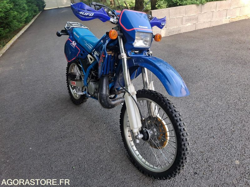 MOTO-KAWASAKI-125-KDX-1997 - Sepeda motor: gambar 2 MOTO-KAWASAKI-125-KDX-1997 - Sepeda motor: gambar 2