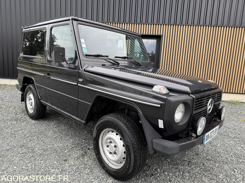 Mercedes Benz Classe G G290 (version court) 4x4 1995 - 231500 km - - Mobil SUV: gambar 1 Mercedes Benz Classe G G290 (version court) 4x4 1995 - 231500 km - - Mobil SUV: gambar 1