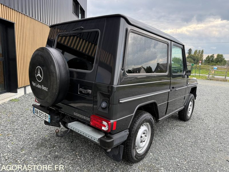 Mercedes Benz Classe G G290 (version court) 4x4 1995 - 231500 km - - Mobil SUV: gambar 3 Mercedes Benz Classe G G290 (version court) 4x4 1995 - 231500 km - - Mobil SUV: gambar 3