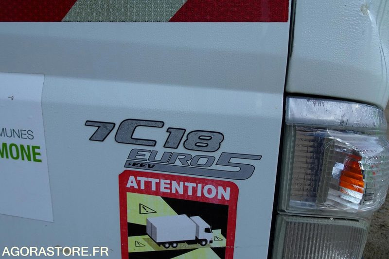 Mitsubishi Fuso - Truk sampah: gambar 3 Mitsubishi Fuso - Truk sampah: gambar 3