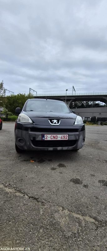 Monospace Peugeot Partner - 2012 - 296 080km - Mobil: gambar 2 Monospace Peugeot Partner - 2012 - 296 080km - Mobil: gambar 2