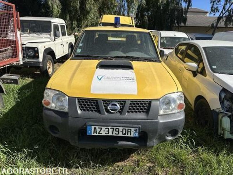 NISSAN NAVARRA - 2010 - 256672KM - AZ379QR - Truk pikap: gambar 1 NISSAN NAVARRA - 2010 - 256672KM - AZ379QR - Truk pikap: gambar 1