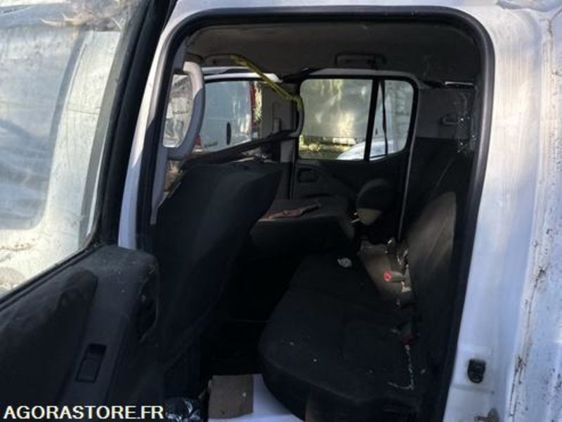 Truk pikap NISSAN NAVARRA - 2013 - 200000KM - CX496PF: gambar 14