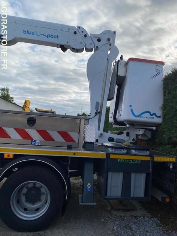 Nacelle Renault D - carrosserie France Elevateurs juin 2025 - NEUF - Platform udara yang dipasang di truk: gambar 2 Nacelle Renault D - carrosserie France Elevateurs juin 2025 - NEUF - Platform udara yang dipasang di truk: gambar 2