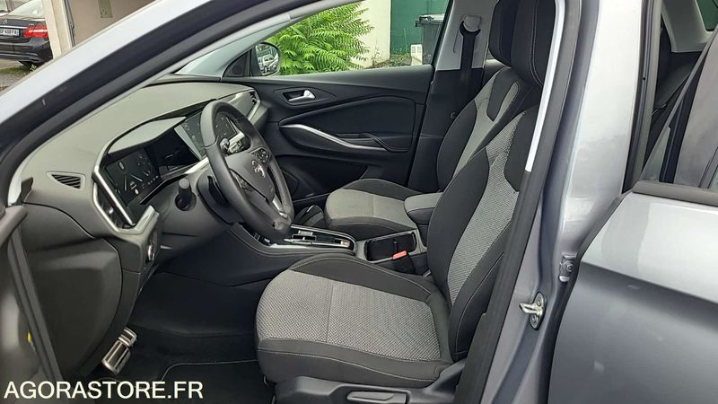 Mobil SUV Opel Grandland 2024 WOVZ4DGZ9P6048021: gambar 11