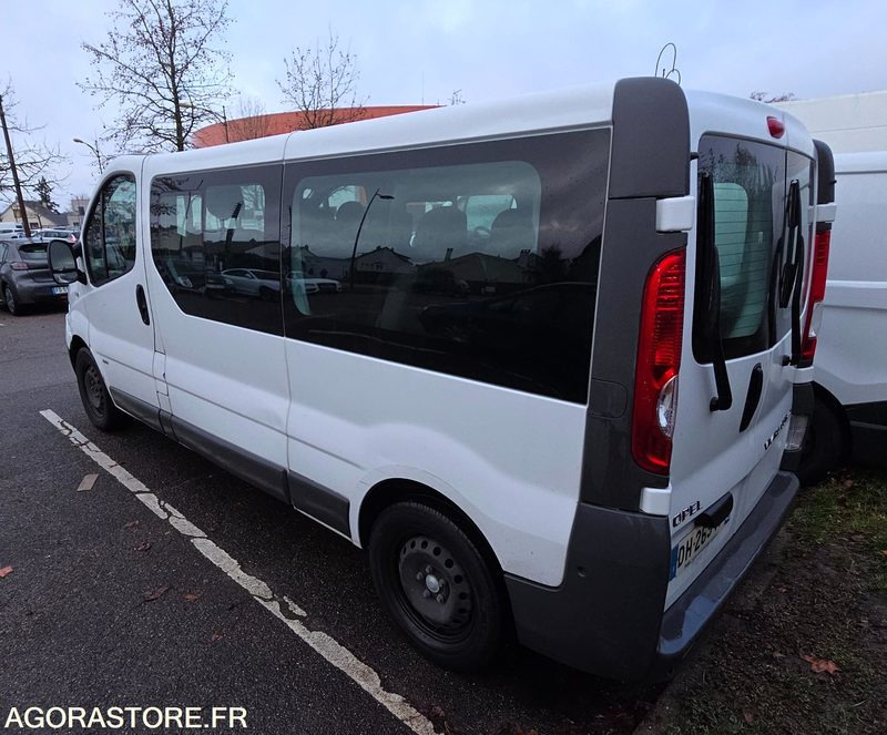 Opel Vivaro Combi 9 places L2H1 -2.0 cdti 120ch - Roulant - Bus mini, Van penumpang: gambar 2 Opel Vivaro Combi 9 places L2H1 -2.0 cdti 120ch - Roulant - Bus mini, Van penumpang: gambar 2