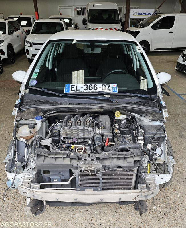 PEUGEOT 208 - 2017 - 83 427Kms - ESSENCE - pour pièces - Mobil: gambar 2 PEUGEOT 208 - 2017 - 83 427Kms - ESSENCE - pour pièces - Mobil: gambar 2