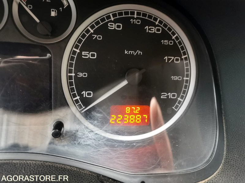 PEUGEOT 307 - Mobil: gambar 4 PEUGEOT 307 - Mobil: gambar 4
