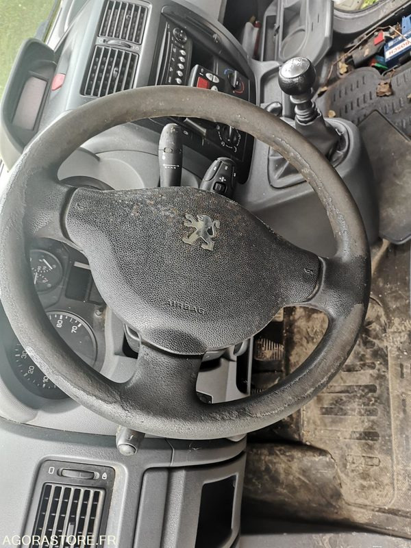 PEUGEOT FRIGORIFIQUE - Van berpendingin: gambar 4 PEUGEOT FRIGORIFIQUE - Van berpendingin: gambar 4