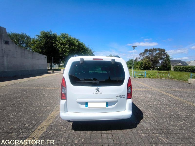 PEUGEOT PARTNER (2) 1.6 Blue HDi 100 Style - Mobil: gambar 2 PEUGEOT PARTNER (2) 1.6 Blue HDi 100 Style - Mobil: gambar 2