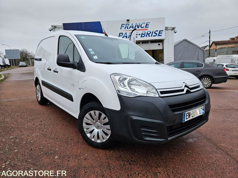 PEUGEOT PARTNER ÉLECTRIQUE 3 PLACES GPS CLIM - 2017 - 23300KMS - Van kecil, Van listrik: gambar 3 PEUGEOT PARTNER ÉLECTRIQUE 3 PLACES GPS CLIM - 2017 - 23300KMS - Van kecil, Van listrik: gambar 3