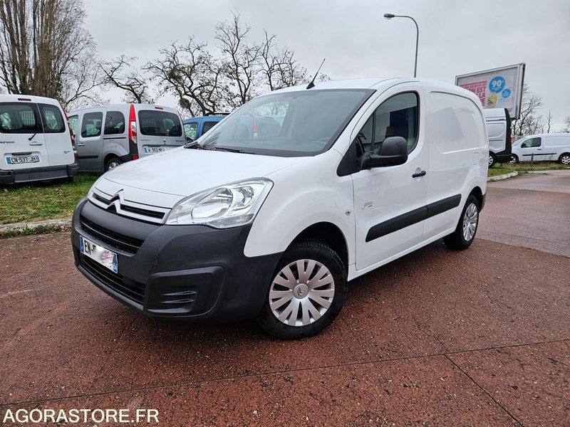 PEUGEOT PARTNER ÉLECTRIQUE 3 PLACES GPS CLIM - 2017 - 23300KMS - Van kecil, Van listrik: gambar 1 PEUGEOT PARTNER ÉLECTRIQUE 3 PLACES GPS CLIM - 2017 - 23300KMS - Van kecil, Van listrik: gambar 1