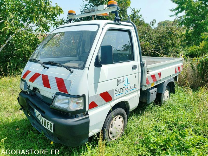PIAGGIO PORTER - Van jungkit: gambar 3 PIAGGIO PORTER - Van jungkit: gambar 3