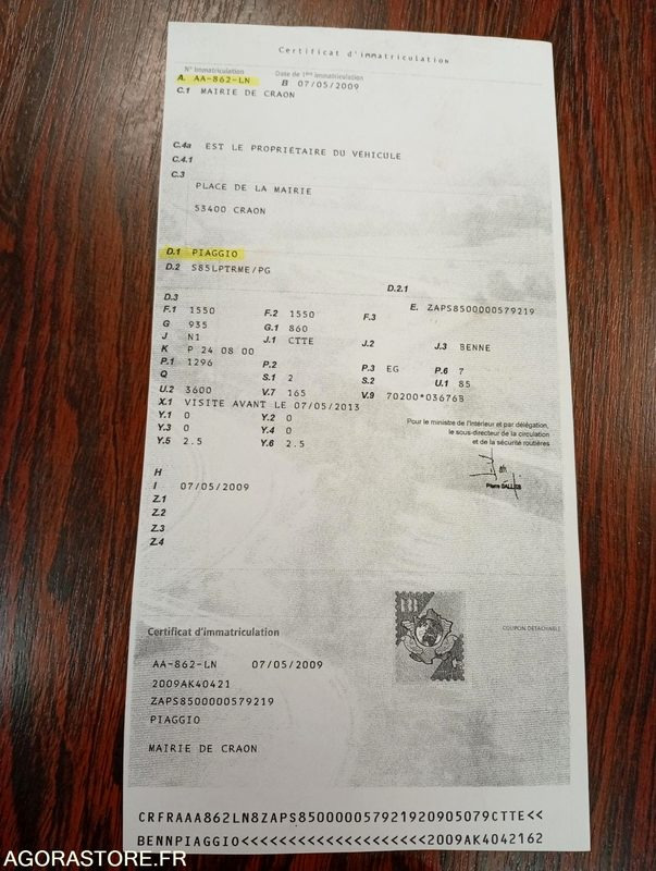 Van jungkit PIAGGIO: gambar 8