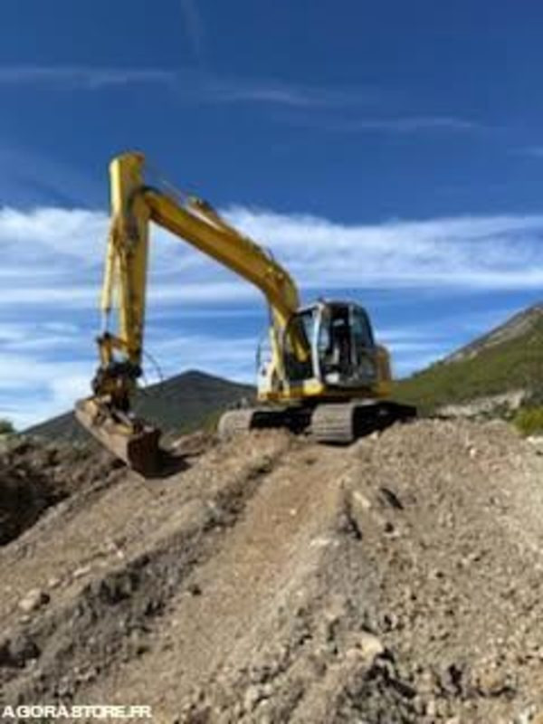 Pelle New Holland E135SR-1ES Diesel 2007 - Ekskavator perayap: gambar 1 Pelle New Holland E135SR-1ES Diesel 2007 - Ekskavator perayap: gambar 1