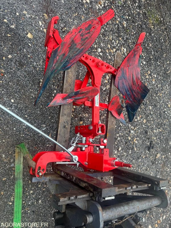CHARRUE 1 SOCLE MICRO TRACTEUR - Peralatan pertanian: gambar 3 CHARRUE 1 SOCLE MICRO TRACTEUR - Peralatan pertanian: gambar 3