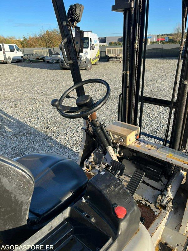 Caterpillar chariot élévateur diesel - Peralatan untuk menangani material: gambar 5 Caterpillar chariot élévateur diesel - Peralatan untuk menangani material: gambar 5