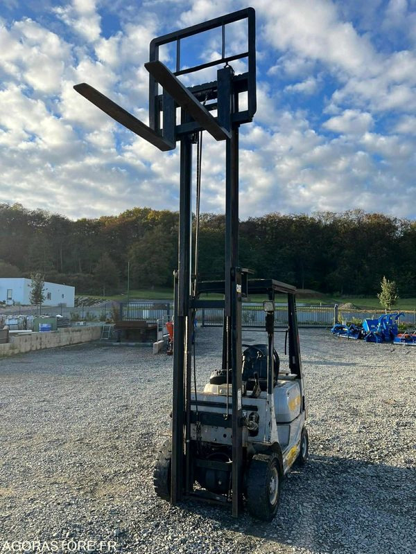 Caterpillar chariot élévateur diesel - Peralatan untuk menangani material: gambar 4 Caterpillar chariot élévateur diesel - Peralatan untuk menangani material: gambar 4