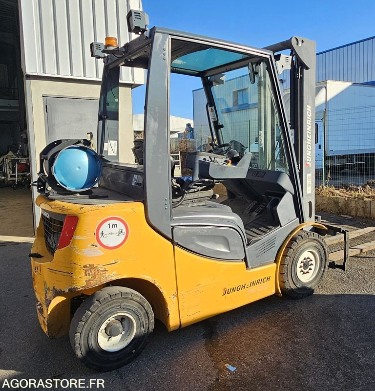 Chariot élévateur Jungheinrich 2.5T - Peralatan untuk menangani material: gambar 1 Chariot élévateur Jungheinrich 2.5T - Peralatan untuk menangani material: gambar 1