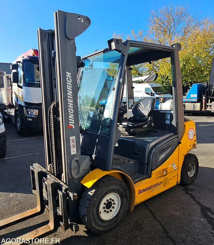 Chariot élévateur Jungheinrich 2.5T - Peralatan untuk menangani material: gambar 3 Chariot élévateur Jungheinrich 2.5T - Peralatan untuk menangani material: gambar 3