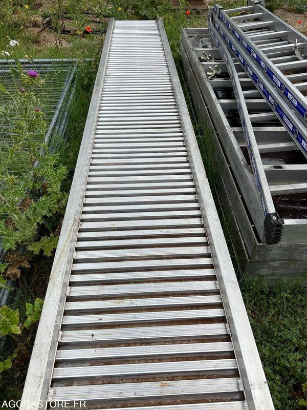 RAMPES DE CHARGEMENT 8,5 T - Peralatan untuk menangani material: gambar 3 RAMPES DE CHARGEMENT 8,5 T - Peralatan untuk menangani material: gambar 3